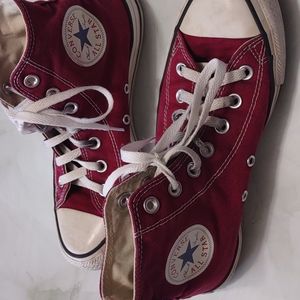 Converse high top sneakers women's 7.5
